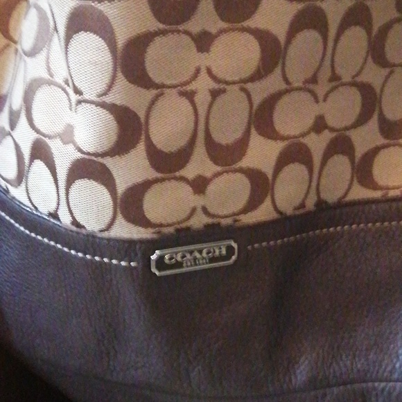 Authentic Coach purse - Picture 2 of 3